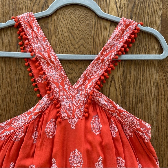 LOFT Swing Halter V-neck Embroidered like Print Size S - Picture 7 of 10
